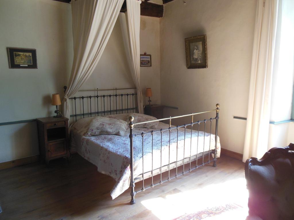 Auberge Lion D'Or Saint-Antonin Kamer foto