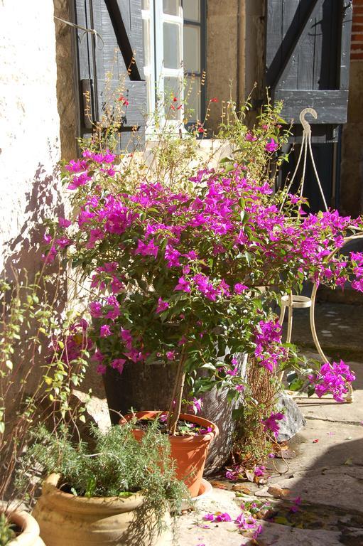 Auberge Lion D'Or Saint-Antonin Kamer foto