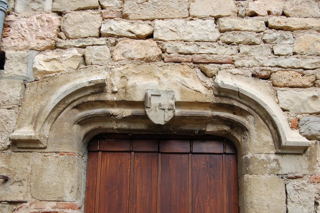 Auberge Lion D'Or Saint-Antonin Buitenkant foto