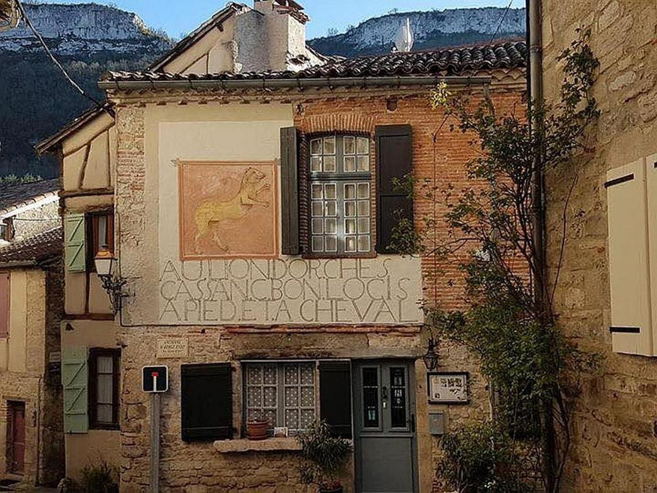 Auberge Lion D'Or Saint-Antonin Buitenkant foto