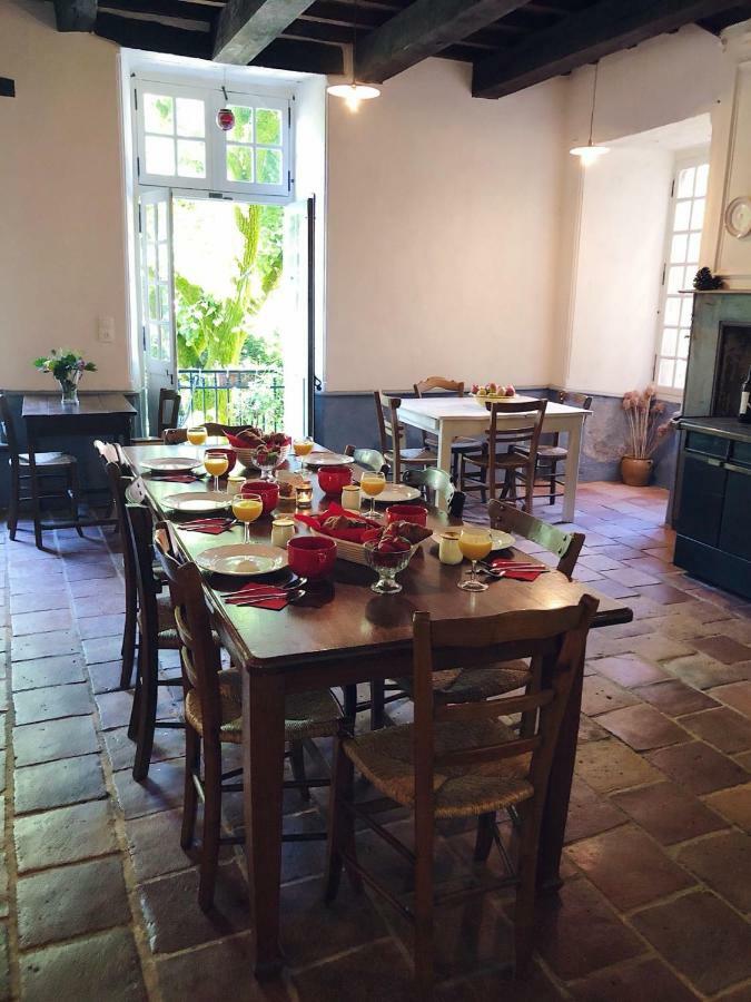 Auberge Lion D'Or Saint-Antonin Buitenkant foto