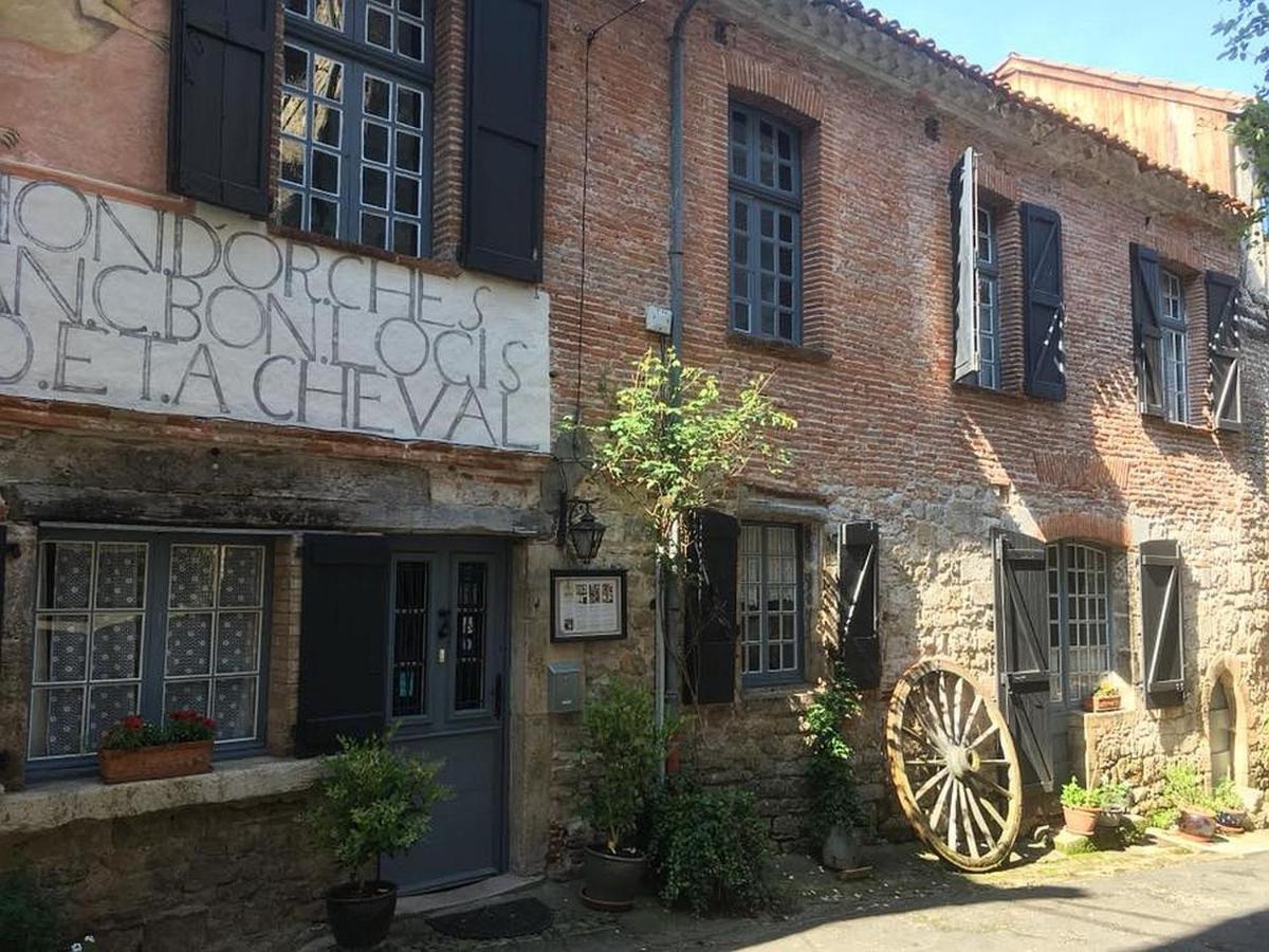 Auberge Lion D'Or Saint-Antonin Buitenkant foto